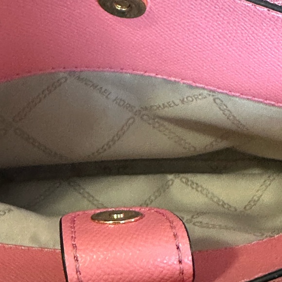 MICHAEL Michael Kors Leather Double Zip Crossbody Bag - Picture 4 of 9